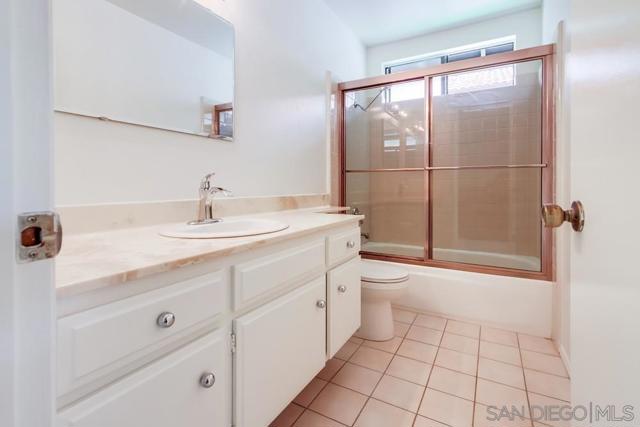 3773 Catamarca Dr, San Diego CA: https://media.crmls.org/mediaz/6468e67b-c6d1-4a71-b991-8f4bc7b233de.jpg