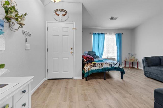 981 Marne Drive, Hollister CA: https://media.crmls.org/mediaz/6469250c-918e-45fb-a61b-6f54c78c6e98.jpg