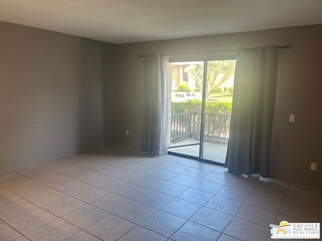 31200 Landau Boulevard, Cathedral City CA: https://media.crmls.org/mediaz/64692db0-103b-4824-9806-728273470d92.jpg