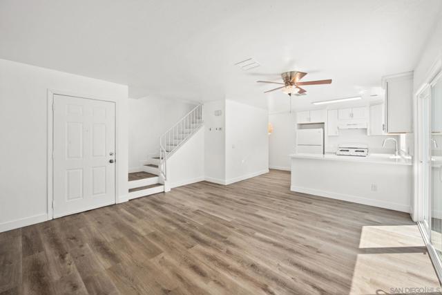 368 G st, Chula Vista CA: https://media.crmls.org/mediaz/64699289-2fe9-4f3d-a0af-69f7479b02c2.jpg