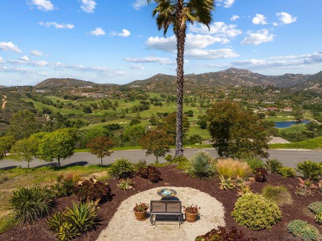 17758 Del Paso Drive, Poway CA: https://media.crmls.org/mediaz/6469e096-01dd-4b49-b5be-7860fa676336.jpg