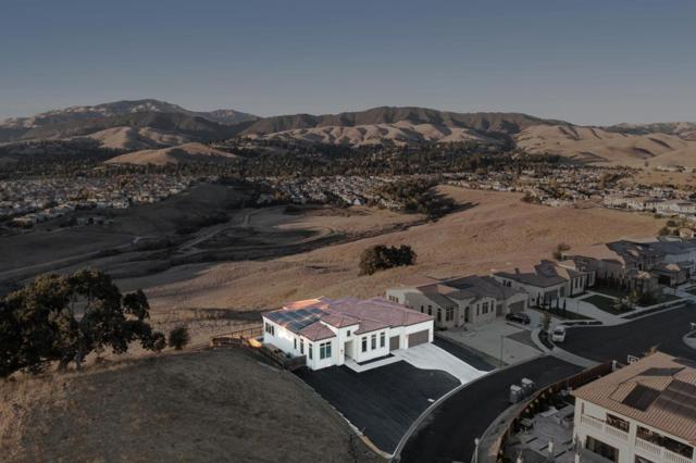 6246 Massara Street, Danville CA: https://media.crmls.org/mediaz/646b575b-fc99-45cd-a3d0-692d84bc781c.jpg