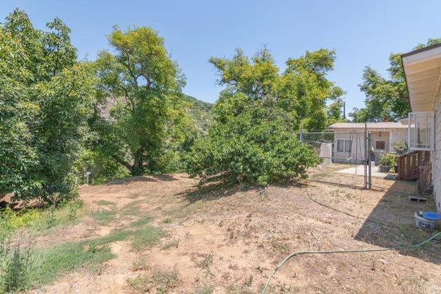 3160 Slivkoff Drive, Escondido CA: https://media.crmls.org/mediaz/646b9108-208d-4768-bacc-2ca0e5a5bed0.jpg