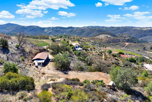 29345 Wilkes Rd, Valley Center, California 92082, 4 Bedrooms Bedrooms, ,3 BathroomsBathrooms,Single Family Residence,For Sale,Wilkes Rd,PTP2501423