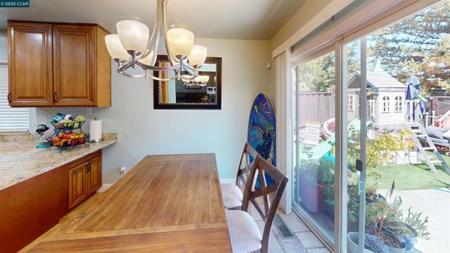 1400 Wildcat Way, Oakley CA: https://media.crmls.org/mediaz/646c81ab-c3b3-4393-b85c-a26d640ca20e.jpg