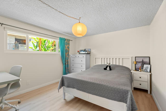 4230 Canoga Avenue, Woodland Hills CA: https://media.crmls.org/mediaz/646ca887-e225-4ad6-864f-aad118960c90.jpg