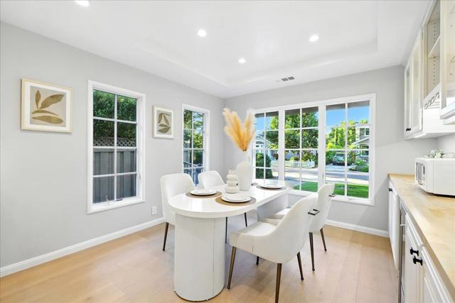 162 Del Monte Avenue, Los Altos CA: https://media.crmls.org/mediaz/646cecc2-e5df-4886-8bae-c6730f2b9457.jpg