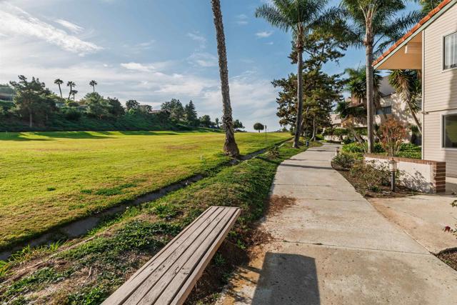 Detail Gallery Image 35 of 42 For 2607 Pirineos Way #116,  Carlsbad,  CA 92009 - 3 Beds | 2 Baths