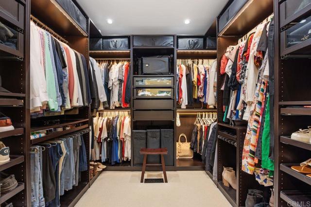 860 Nardo Road, Encinitas CA: https://media.crmls.org/mediaz/646dd8aa-a4cb-448b-9a80-0e46dde959e0.jpg