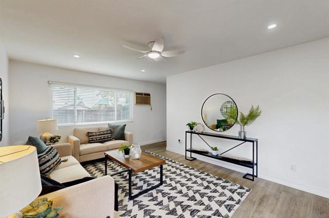 10220 Princess Sarit Way, Santee CA: https://media.crmls.org/mediaz/646e189b-6676-4079-842b-8d3ee2b6aaa7.jpg