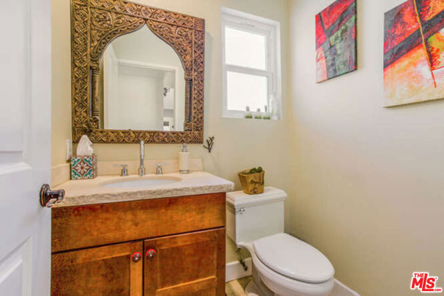5402 CEDARHAVEN Drive, Agoura Hills CA: https://media.crmls.org/mediaz/646e8bf8-a6e6-4ead-900e-52cba3235b78.jpg