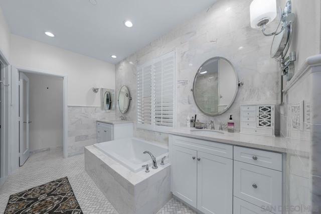 13348 Camelia Way, San Diego CA: https://media.crmls.org/mediaz/646f25be-b88e-4e23-9797-7f2799840573.jpg