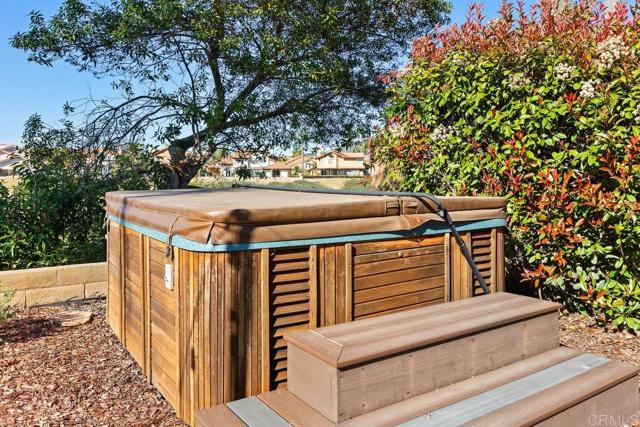 Detail Gallery Image 36 of 44 For 13822 Camino Del Suelo, San Diego,  CA 92129 - 4 Beds | 3 Baths