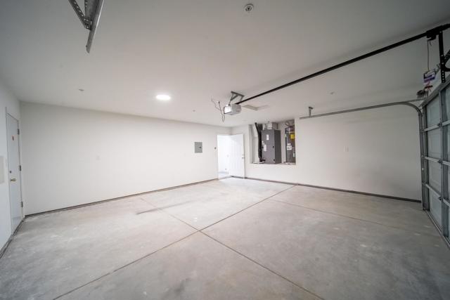 2864 Vista Avenue, Thermal CA: https://media.crmls.org/mediaz/646fbe16-ad1a-4039-b3c8-f9d423db1c94.jpg