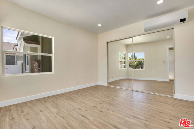 18800 Cohasset Street, Reseda CA: https://media.crmls.org/mediaz/64701afa-1fdb-4e6c-87ad-c9f08f5dc0a2.jpg