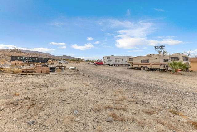 28300 Desert Charm Road, Desert Hot Springs CA: https://media.crmls.org/mediaz/64721697-98fe-4f79-9fab-7b842ad56e49.jpg