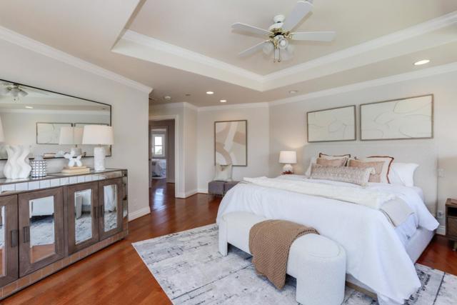 510 Oak Park Way, Redwood City CA: https://media.crmls.org/mediaz/6472ec25-d6ce-4784-b03a-7cacd28e0743.jpg
