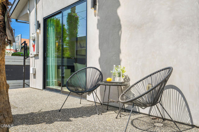 5622 Natick Avenue, Sherman Oaks CA: https://media.crmls.org/mediaz/64735f7a-9049-4b10-bed5-9ed3cb691adc.jpg