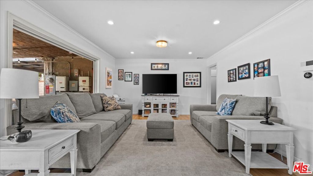 MLS #26864381 image #1