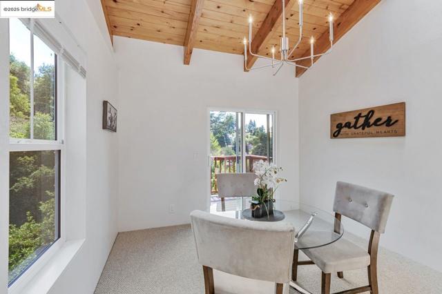 6659 Exeter Dr, Oakland CA: https://media.crmls.org/mediaz/6473cbac-46d6-44eb-aae8-50497e548dbb.jpg