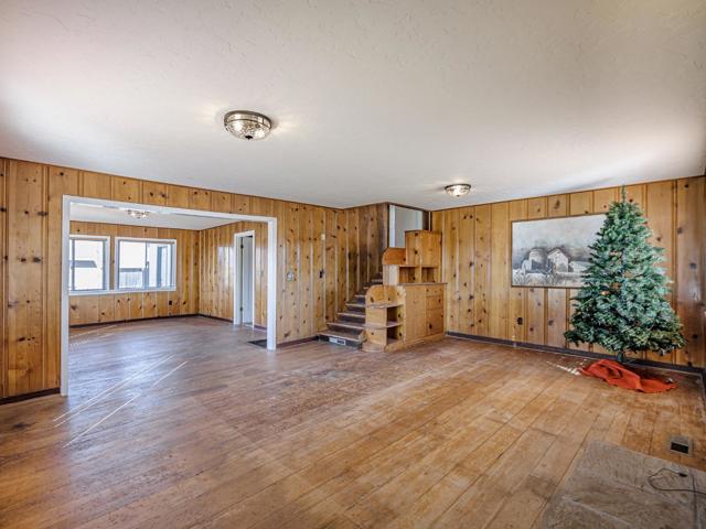 35 Sycamore Street, Watsonville CA: https://media.crmls.org/mediaz/6474a6fd-8103-43b7-ab32-c13b296ec43c.jpg