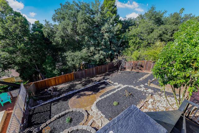 4715 Davenport Avenue, Oakland CA: https://media.crmls.org/mediaz/6474c581-30d8-4e9c-abec-c915db6b4e17.jpg