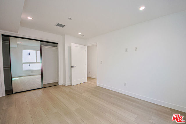 5709 Auckland Avenue, North Hollywood CA: https://media.crmls.org/mediaz/6474fa46-248b-4559-9169-e4a09c0e348a.jpg