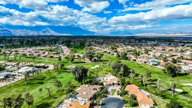 79505 Saint Margarets Bay, Bermuda Dunes CA: https://media.crmls.org/mediaz/64766e28-257d-4303-8dcf-52f3e0d5e6c6.jpg