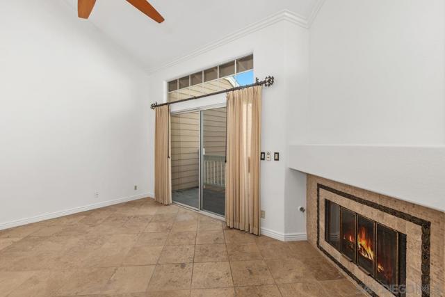 8585 Via Mallorca, La Jolla CA: https://media.crmls.org/mediaz/6477fa3b-2d41-43cf-8445-de1936d9db3d.jpg
