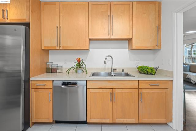 209 Behrens St, El Cerrito CA: https://media.crmls.org/mediaz/64781b18-9098-4057-9d95-0aecf70f8839.jpg