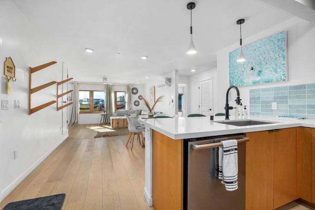 208 Capitola Avenue, Capitola CA: https://media.crmls.org/mediaz/64782b4b-a50c-4e82-bbca-005c06d6b511.jpg