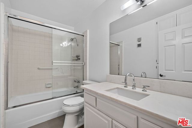 4338 Redwood Avenue, B114 photo 29