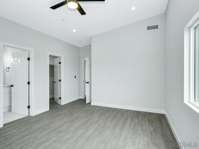 Image 14 of 33 For 1064 11th Street  Unit #1