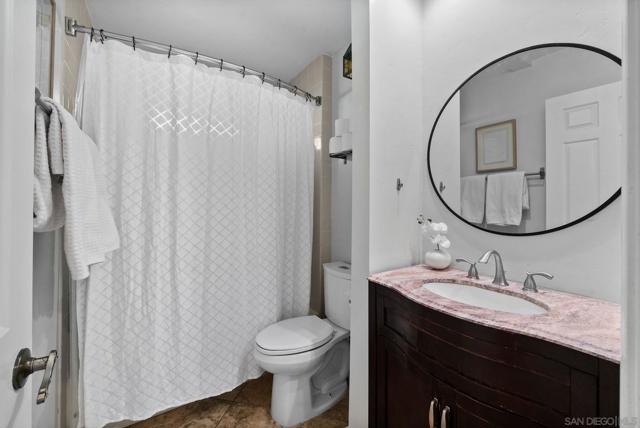 4810 Baylor Dr, San Diego CA: https://media.crmls.org/mediaz/647a1729-31fe-4953-85b8-1149549dc2c0.jpg