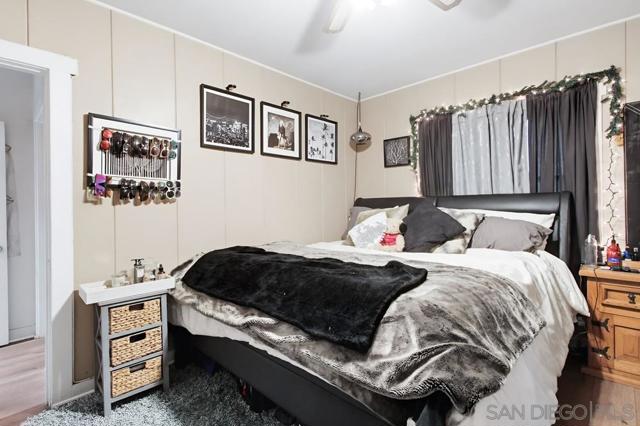 1654 LINWOOD ST, San Diego CA: https://media.crmls.org/mediaz/647acb56-8de8-487b-922d-a3b42c63516d.jpg