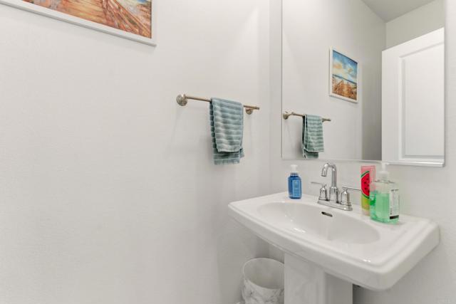 Image 14 of 54 For 796 Makani Street 3