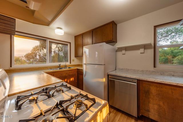Detail Gallery Image 4 of 22 For 11220 N Ventura Ave, Ojai,  CA 93023 - 2 Beds | 1 Baths