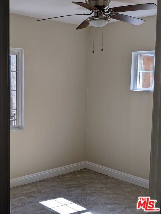 2509 E 109th Street, Los Angeles CA: https://media.crmls.org/mediaz/647d8a64-687f-4a78-a8e0-835dbefc5e7a.jpg