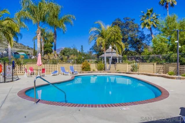 14215 Pecan Park Ln, El Cajon CA: https://media.crmls.org/mediaz/647f1660-a3ec-4d2c-af05-1903c66f4164.jpg