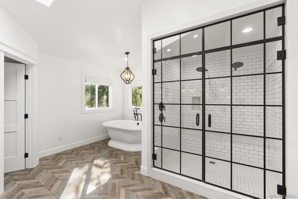 MLS #250043061SD image #14