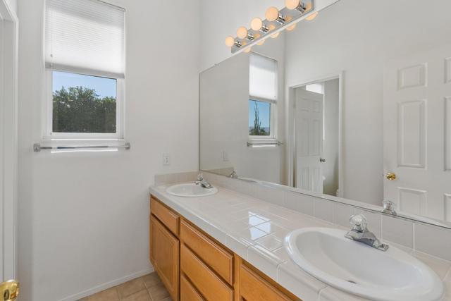 Image 12 of 29 For 77619 Ashberry Court