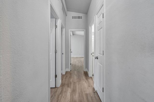600 E Weddell Drive, Sunnyvale CA: https://media.crmls.org/mediaz/64806a31-0e70-4d08-a556-3b6a9a43bebf.jpg