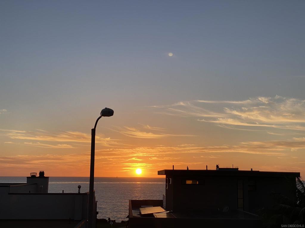 https://media.crmls.org/mediaz/648092fd-4a2a-4922-9dbd-e8f969ce8043.jpg?preset=X-Large