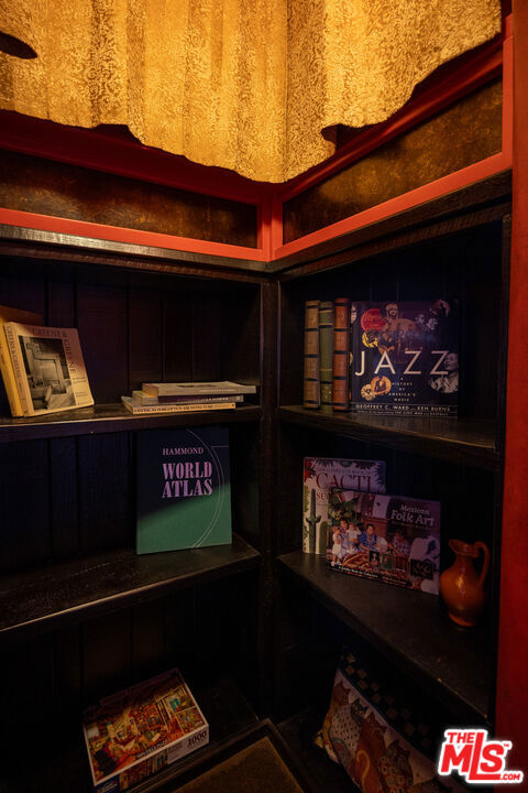 769 Bonita Drive, South Pasadena CA: https://media.crmls.org/mediaz/6480e33b-eba1-42f0-a9f9-d757d650c6c7.jpg