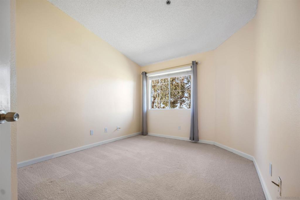 MLS #250034702SD img 28