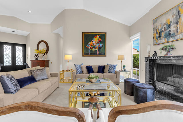 75273 Spyglass Drive, Indian Wells CA: https://media.crmls.org/mediaz/64822260-65e2-48b6-a3aa-6f26b083ad21.jpg