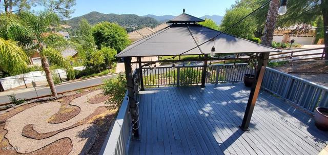 268 Lake Sherwood Drive, Westlake Village CA: https://media.crmls.org/mediaz/648249d3-5fb9-4af4-a0af-28f947d60198.jpg