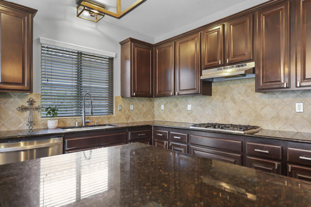 41153 Danforth Court, Indio CA: https://media.crmls.org/mediaz/6482b95c-11df-46fb-87a3-622864249c90.jpg