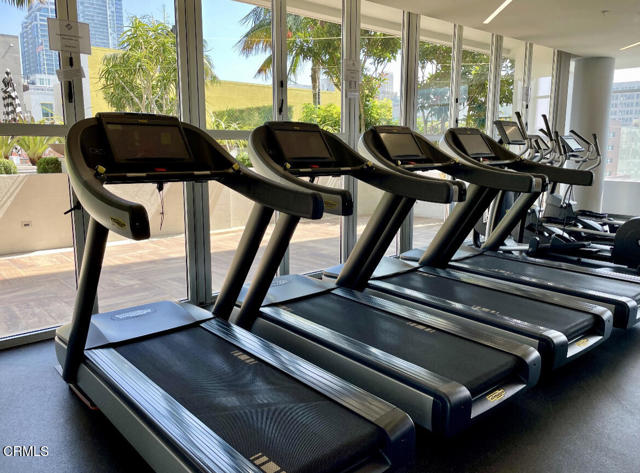 Detail Gallery Image 11 of 14 For 1050 S Grand Ave #2004,  Los Angeles,  CA 90015 - 2 Beds | 2 Baths