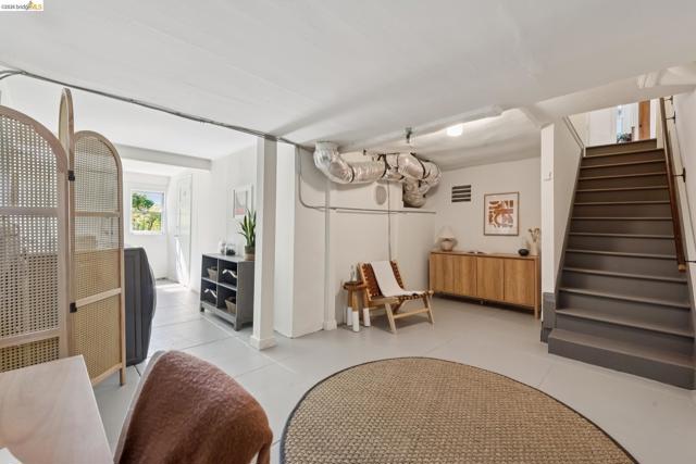 Image 48 of 60 For 938 San Benito Rd